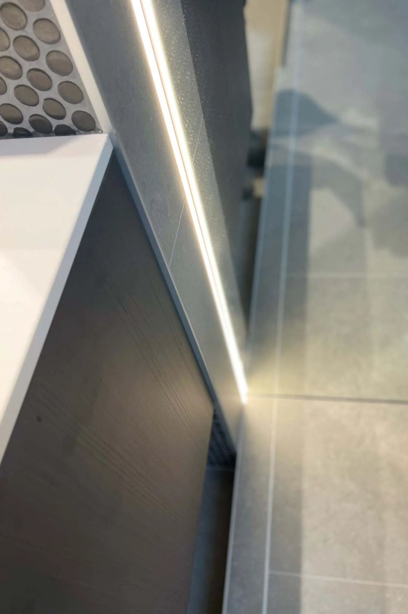 Sous les Toits — 10