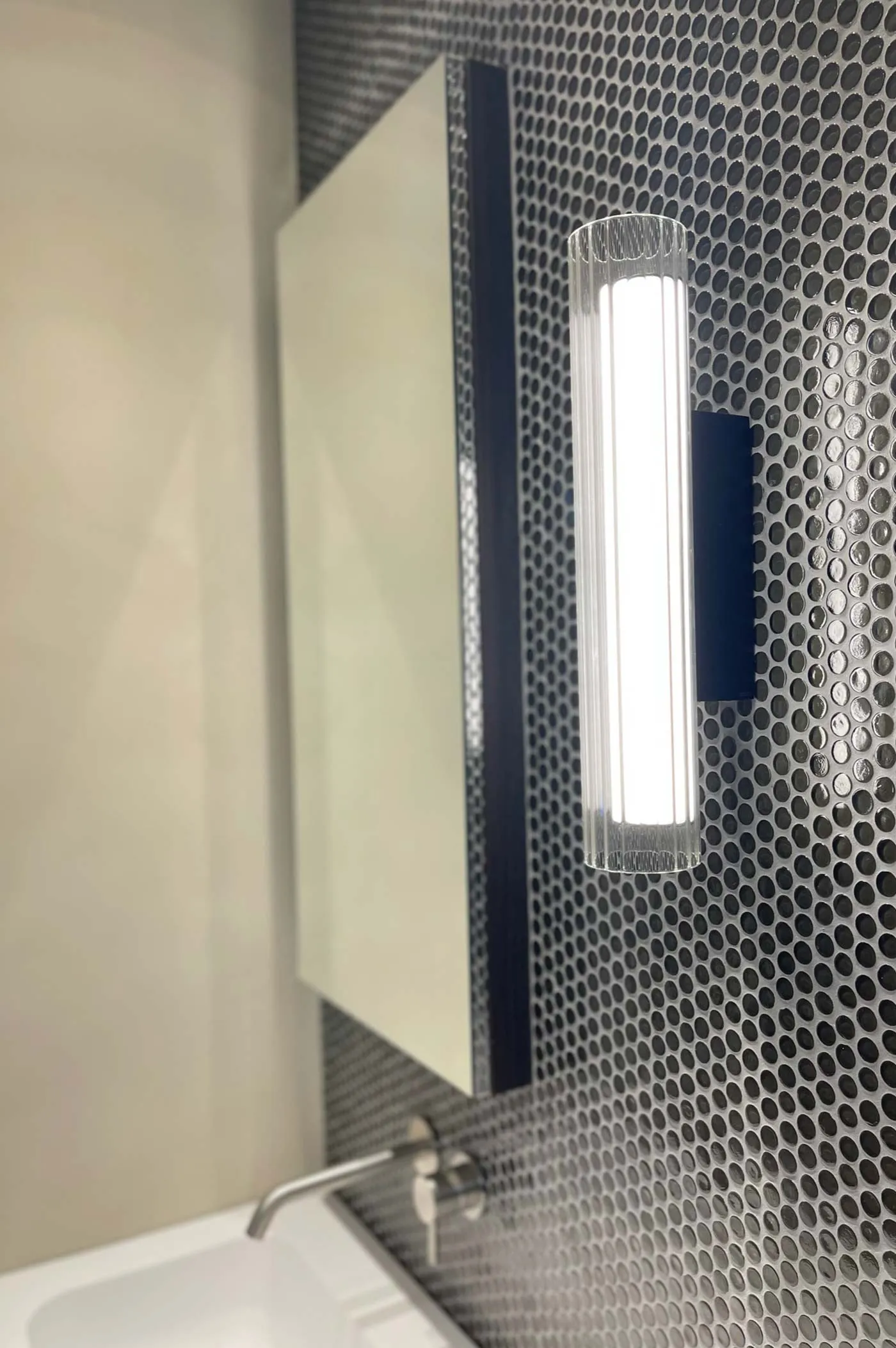 Sous les Toits — 12