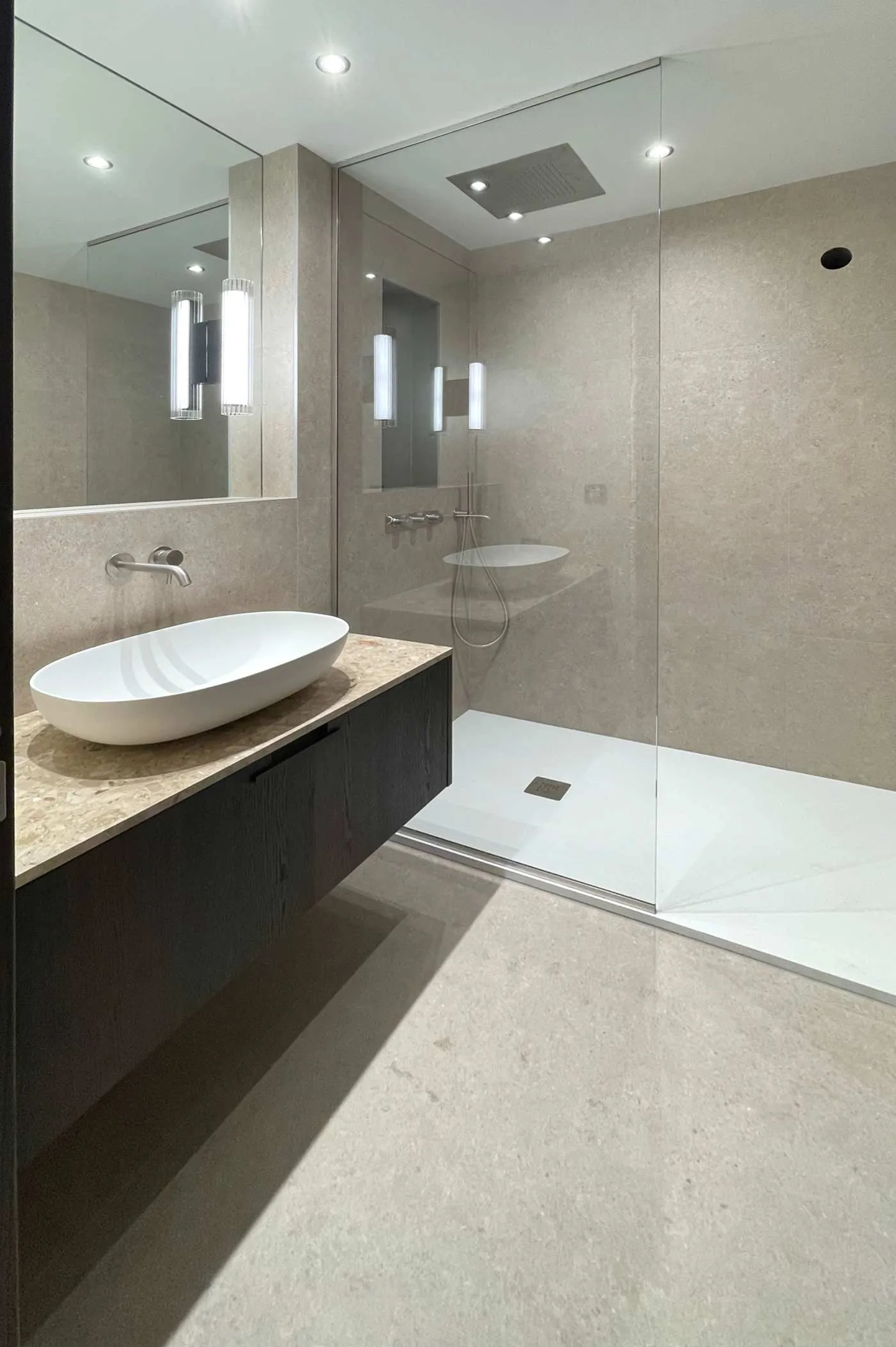 Subtils Détails — 13