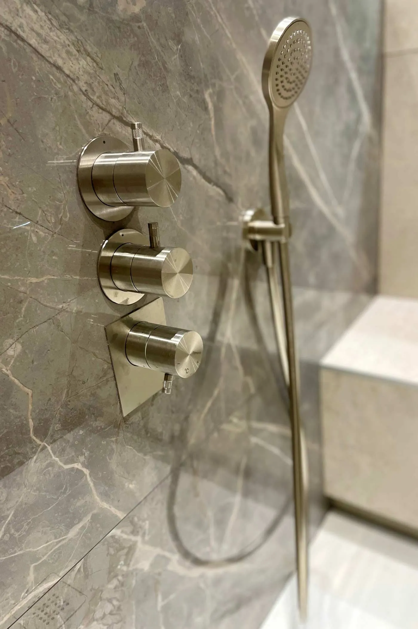 Subtils Détails N°2 — 3