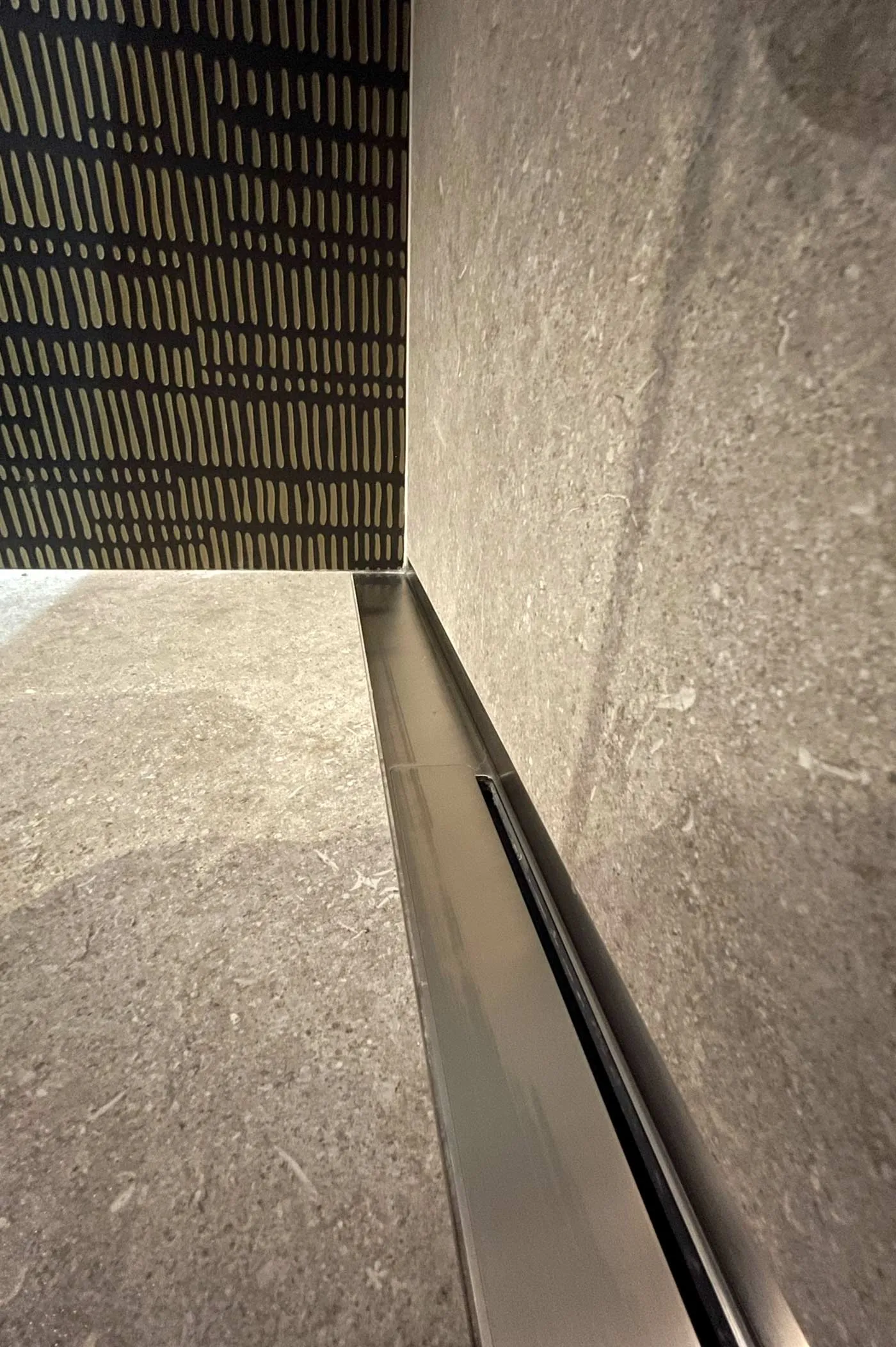 Subtils Détails N°2 — 13