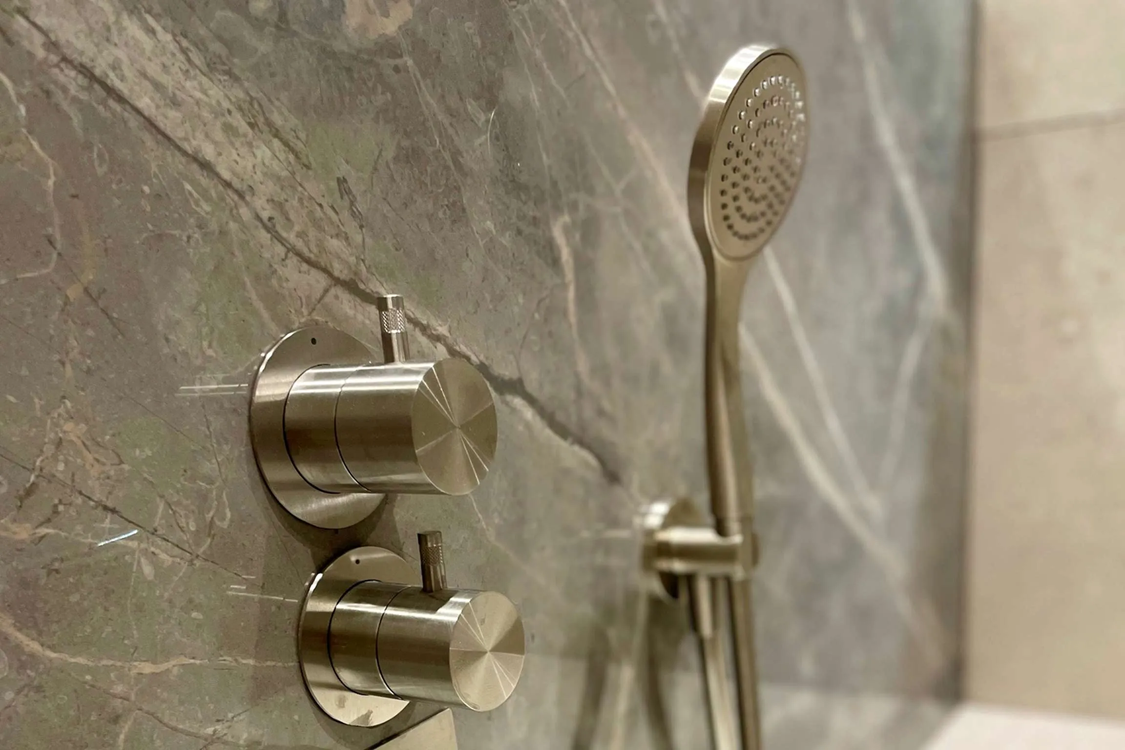 Subtils Détails N°2